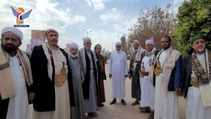 علماء وقيادات عسكرية يزورون ضريح ومعرض الشهيد القائد بمحافظة صعدة
