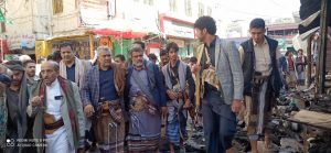 المحافظ إدريس يوجه بمعالجة أضرار الحريق في سوق مدينة البيضاء وتوفير إجراءات السلامة