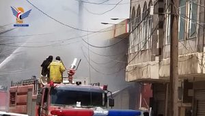 اندلاع حريق هائل في محلات ومستودع تجاري في شارع حده بأمانة العاصمة