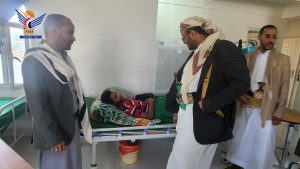 القائم بأعمال محافظ تعز يزور المستشفى العسكري ويشيد بخدماته الطبية