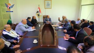 الاطلاع على مستوى الانضباط الوظيفي في مؤسسة الأسمنت والشركة اليمنية الكويتية