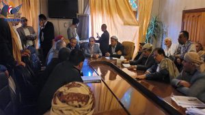الفريق الرويشان يؤكد أهمية دور مشايخ بني الحارث في الحفاظ على أراضي وحرم مطار صنعاء