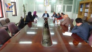 اجتماع برئاسة وزير الأشغال يناقش آلية التنسيق بين مكاتب الأشغال وهيئة الاستثمار