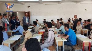 وكيل وزارة التربية يتفقد الاختبارات في رابعة العدوية والكويت بالأمانة