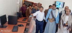 محافظ البيضاء يفتتح المركز الرئيسي للمعلومات بالمحافظة