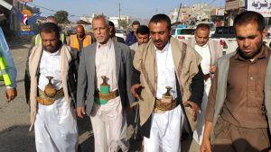 الحيفي يتفقد عبّارات تصريف الأمطار بمتنة ومبادرة مجتمعية بمديرية بني مطر