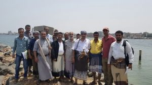 تسليم موقعي مشروعي انشاء خزان مياه وتأهيل بوابة ميناء الاصطياد في التحيتا بالحديدة
