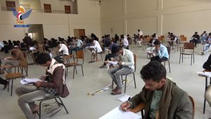 قطينة يدشن اختبارات القبول لطلاب كلية الطب بجامعة المحويت