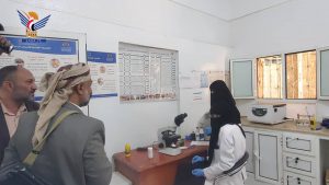 قطينة يتفقد سير العمل بمستشفى الأمومة والطفولة في المحويت
