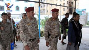 زيارة الجرحى في المستشفى الميداني للمنطقة العسكرية الرابعة بمحور إب