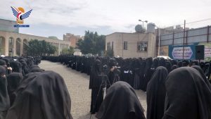 وقفة بأكاديمية القرآن الكريم للبنات نصرةً لنساء فلسطين ورفضًا للتواجد الأمريكي
