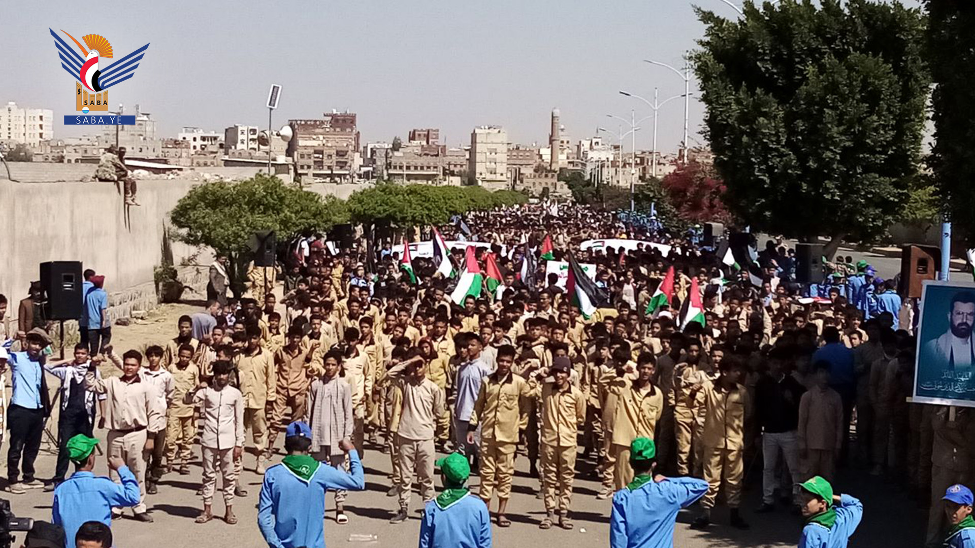 مسيرة طلابية حاشدة بأمانة العاصمة دعما للشعب الفلسطيني وتأييدا لـ”طوفان الأقصى”