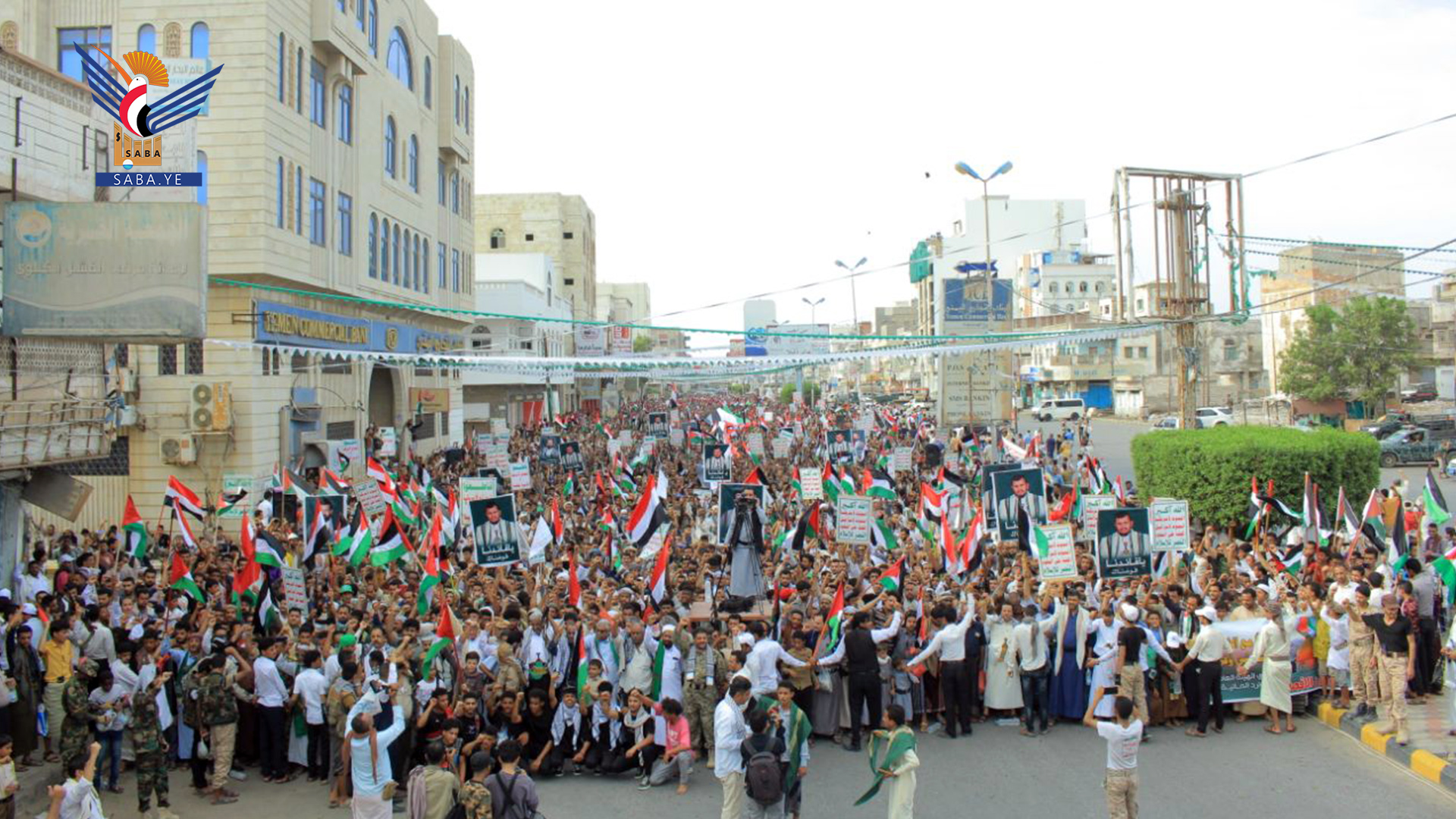 حشود جماهيرية بمدينة الحديدة تعزيزاً لصمود غزة وإسناداً للمقاومة الفلسطينية