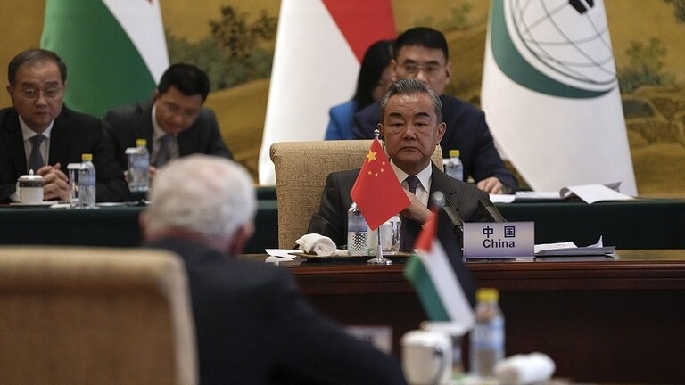 بكين: أي ترتيب يتعلق بمستقبل فلسطين يجب أن يحصل على موافقة الشعب