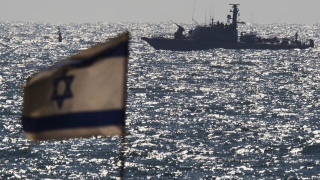 وزير الدفاع الأمريكي خلال وجوده في تل أبيب أعلن تشكيل تحالف حماية السفن الإسرائيلية من عشر دول