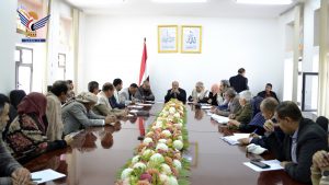 العيدروس يرأس اجتماعاً لمناقشة سبل توحيد الجهود الإعلامية لمواجهة تداعيات العدوان على اليمن وفلسطين