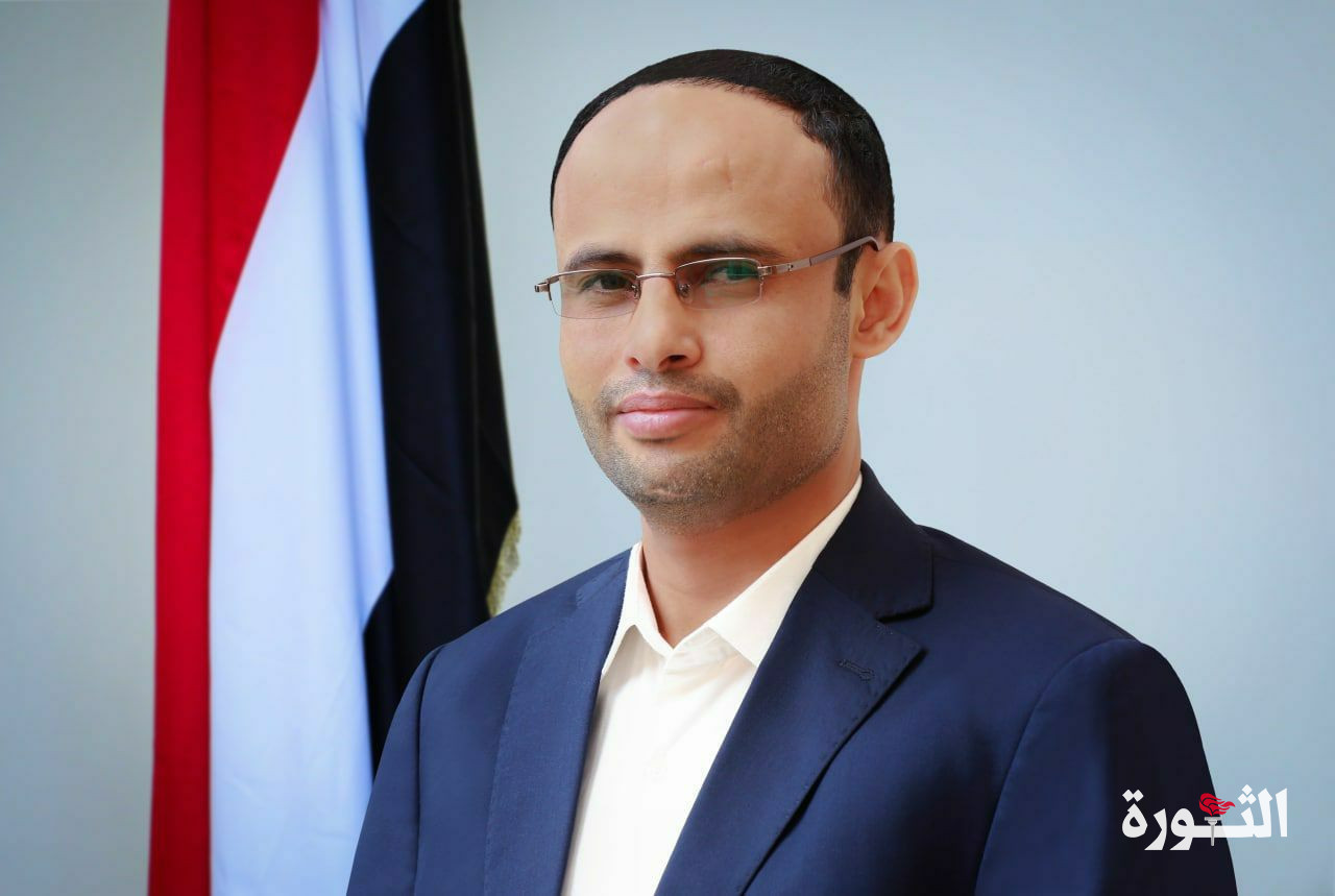 الرئيس المشاط يعزي في وفاة عضو مجلس الشورى علي سالم الخضمي