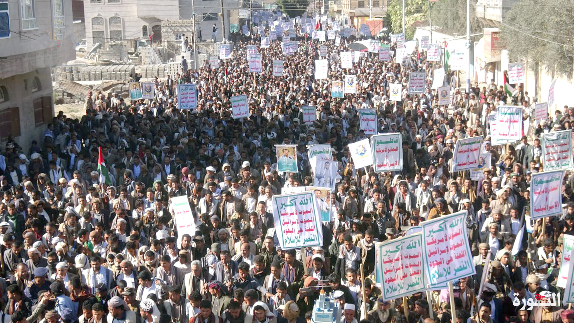 ذمار تشهد مسيرة جماهيرية تأكيداً على مواصلة التضامن مع الشعب الفلسطيني