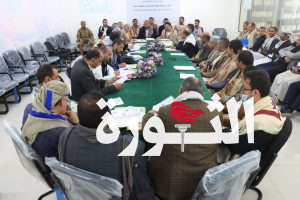 اجتماع بمحافظة صنعاء يناقش سير أعمال وخدمات النظافة والتحسين