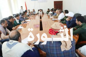 اجتماع برئاسة محافظ حجة يناقش خطة معالجة أمراض الإسهالات المائية الحادة