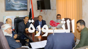 البخيتي ومطلق يناقشان الإجراءات اللازمة للحد من البناء العشوائي تحت خطوط الضغط العالي