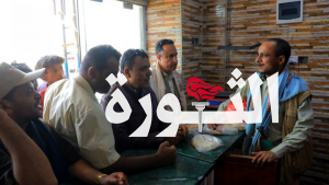 الخولاني يطلع على الوضع التمويني في مدينة دمت بالضالع