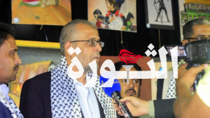 ممثل حركة حماس يزور معرض الفن التشكيلي “نقطة” لنصرة فلسطين بصنعاء