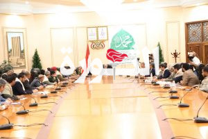 رئيس الوزراء يوجه بسرعة إنقاذ المتضررين من السيول ويشكل لجنة عليا لمواجهة الطوارئ
