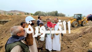 عوض يتفقد سير العمل في المرحلة الثانية من مشروع بحيرة رحبان بصعدة