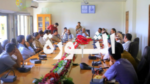 قحيم يرأس اجتماعاً لمناقشة آلية صيانة قنوات تصريف مياه الأمطار بمدينة الحديدة