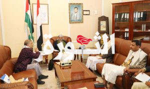 النائب الأول لرئيس مجلس الوزراء يستقبل جموع من المواطنين في إطار اليوم المفتوح