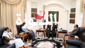 رئيس الوزراء يشيد خلال لقائه وزير الإعلام بمستوى أداء الإعلام اليمني