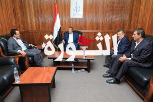 نائب رئيس هيئة مكافحة الفساد يناقش مع وزير المالية أتمتة العمل المالي