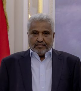 وزير النقل والأشغال يهنئ قائد الثورة ورئيس المجلس السياسي بحلول شهر رمضان