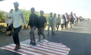 مسير طلابي في باجل بالحديدة تضامنا مع الشعب الفلسطيني