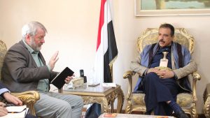 وزير الخارجية يلتقي الممثل المقيم لمنظمة الطفولة باليمن