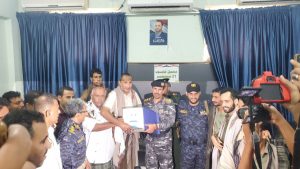تكريم قائد شرطة النجدة الأسبق بمحافظة الحديدة