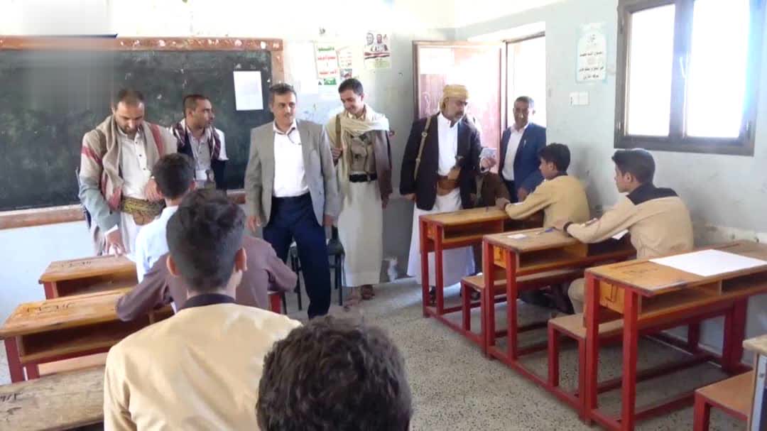 تفقد اختبارات الثانوية العامة في المحويت