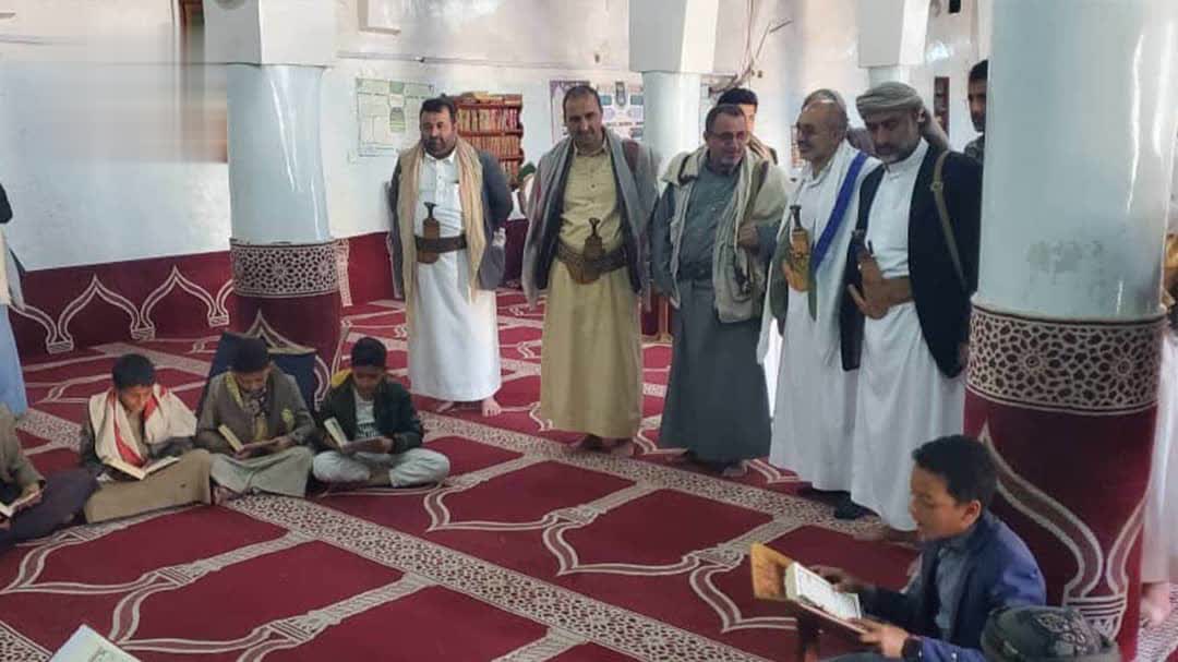 قطينة يتفقد أنشطة الدورات الصيفية بمركز محافظة المحويت
