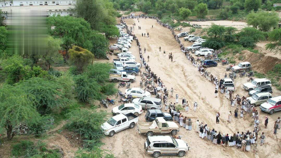 قبائل مبين بحجة تعلن النفير في مواجهة العدوان والبراءة من الخونة