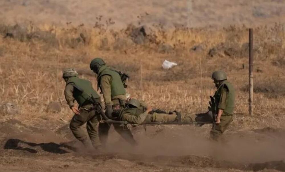 إصابة 3 جنود “إسرائيليين” بانهيار مبنى في قطاع غزة