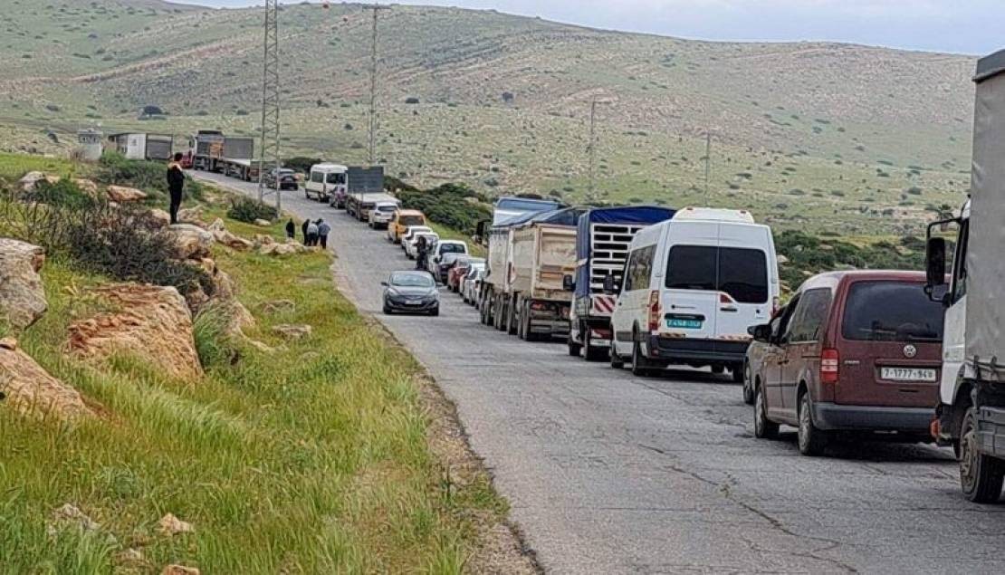 العدو الصهيوني يفرض إجراءات عسكرية مشددة شمال رام الله