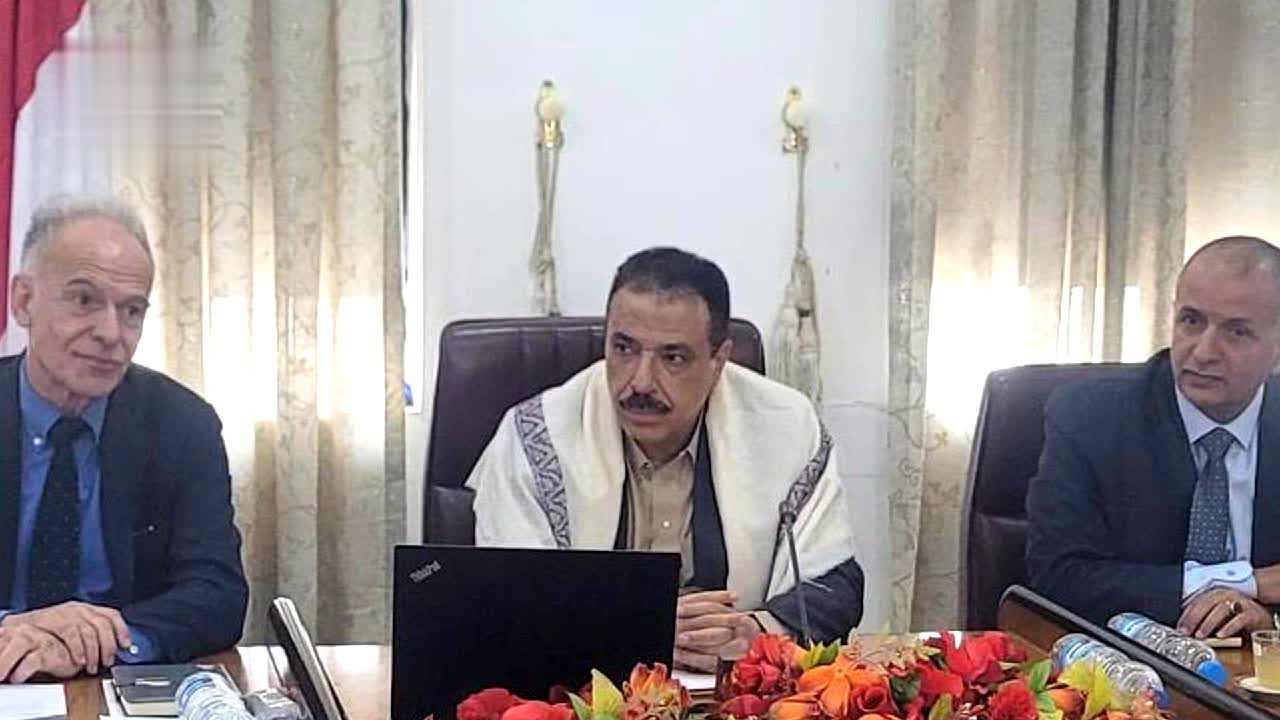 وزير الخارجية يؤكد أهمية الإلمام بقواعد القانون الدولي الإنساني