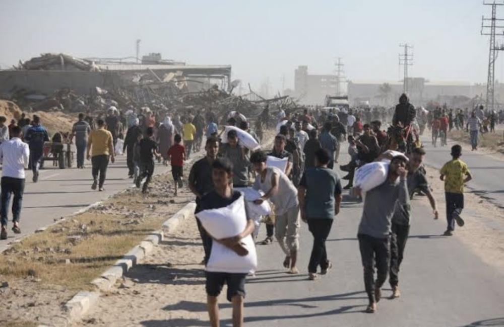 25 شهيدا و 175جريحا برصاص العدو الإسرائيلي قرب مركز المساعدات وسط قطاع غزة