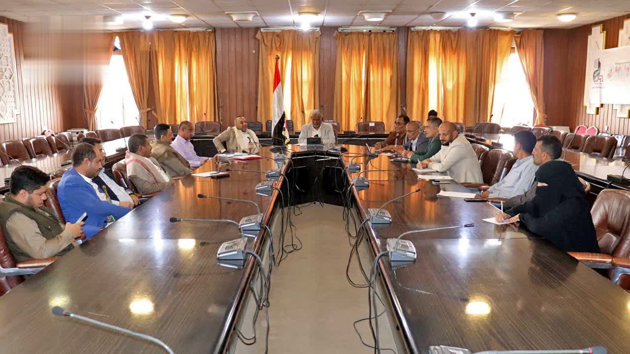 اجتماع برئاسة باجعالة يناقش التحضيرات للمؤتمر الوطني الأول للجمعيات التعاونية