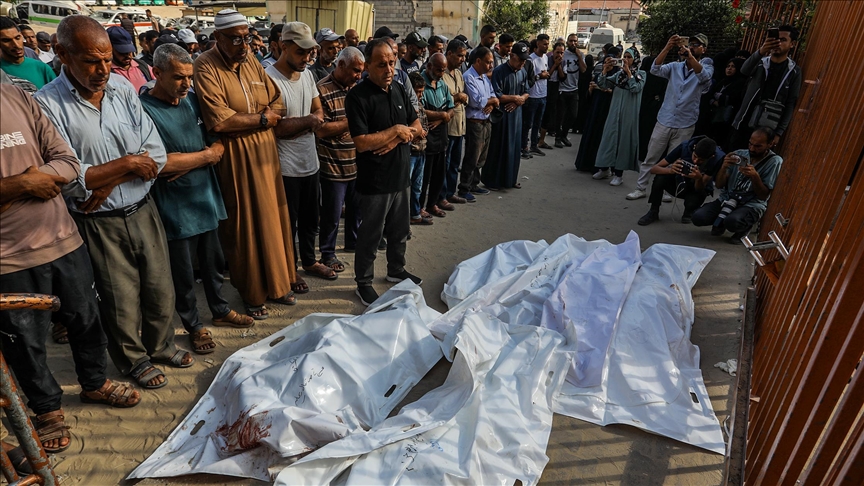 ارتفاع حصيلة ضحايا جرائم الإبادة “الإسرائيلية” بغزة إلى 56 ألفا و500 شهيد