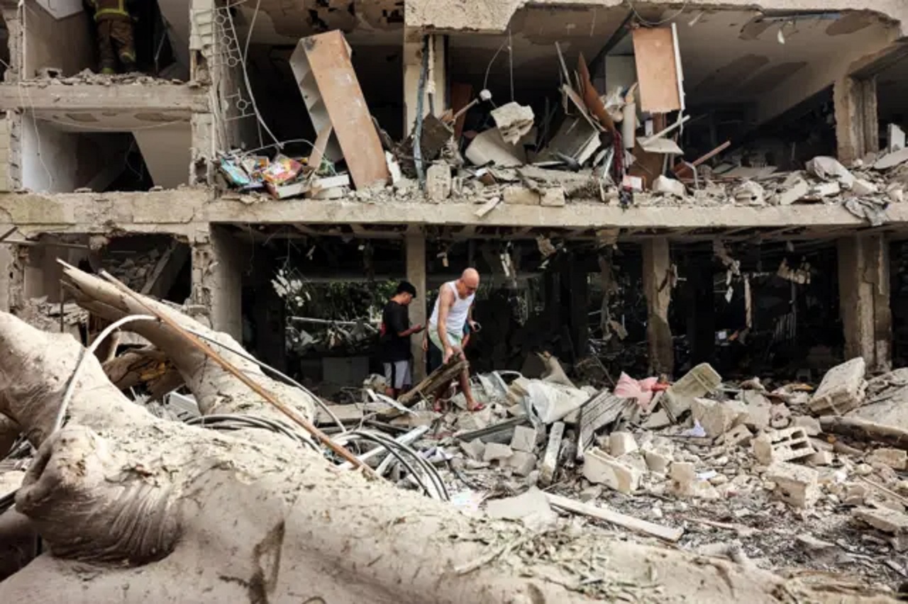 إعلام العدو الإسرائيلي: إصابة 16شخصا جراء الهجوم الإيراني