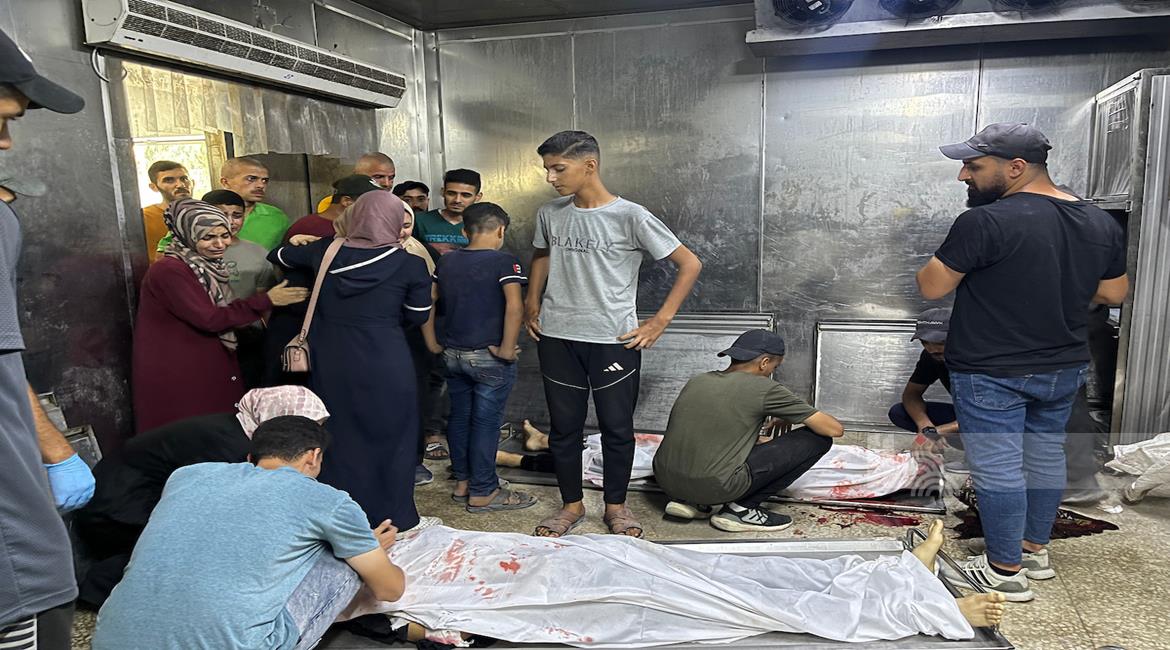 5 شهداء ومفقودون تحت الأنقاض في قصف صهيوني على غزة واستهداف نازحين وأبراج سكنية