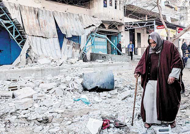 مُسنُّو غزة .. معاناة مزدوجة بين نار الإبادة وجحيم الحصار
