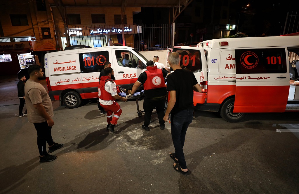 4 مصابين باعتداءات للمستوطنين على بلدات وقرى في الضفة